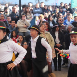 Fiesta familiar 2025 Svg+xml,%3Csvg%20xmlns%3D%22http%3A%2F%2Fwww.w3