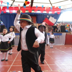 Fiesta familiar 2025 Svg+xml,%3Csvg%20xmlns%3D%22http%3A%2F%2Fwww.w3