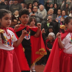Fiesta familiar 2025 Svg+xml,%3Csvg%20xmlns%3D%22http%3A%2F%2Fwww.w3