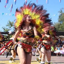 Fiesta familiar 2025 Svg+xml,%3Csvg%20xmlns%3D%22http%3A%2F%2Fwww.w3