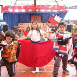 Fiesta familiar 2025 Svg+xml,%3Csvg%20xmlns%3D%22http%3A%2F%2Fwww.w3