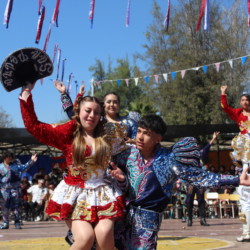 Fiesta familiar 2025 Svg+xml,%3Csvg%20xmlns%3D%22http%3A%2F%2Fwww.w3