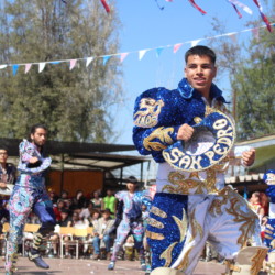 Fiesta familiar 2025 Svg+xml,%3Csvg%20xmlns%3D%22http%3A%2F%2Fwww.w3