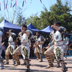 Fiesta familiar 2025 Svg+xml,%3Csvg%20xmlns%3D%22http%3A%2F%2Fwww.w3