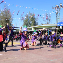 Fiesta familiar 2025 Svg+xml,%3Csvg%20xmlns%3D%22http%3A%2F%2Fwww.w3