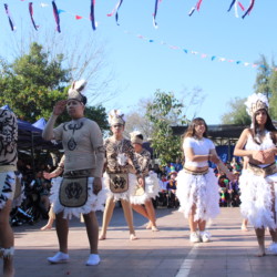 Fiesta familiar 2025 Svg+xml,%3Csvg%20xmlns%3D%22http%3A%2F%2Fwww.w3