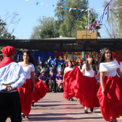 Fiesta familiar 2025 Svg+xml,%3Csvg%20xmlns%3D%22http%3A%2F%2Fwww.w3