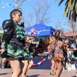 Fiesta familiar 2025 Svg+xml,%3Csvg%20xmlns%3D%22http%3A%2F%2Fwww.w3