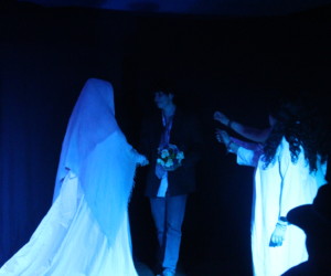 Muestra final electivo teatral Svg+xml,%3Csvg%20xmlns%3D%22http%3A%2F%2Fwww.w3