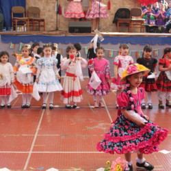 Fiesta familiar 2025 Svg+xml,%3Csvg%20xmlns%3D%22http%3A%2F%2Fwww.w3