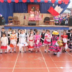 Fiesta familiar 2025 Svg+xml,%3Csvg%20xmlns%3D%22http%3A%2F%2Fwww.w3