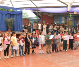 Ceremonia de reconocimiento 2025 Svg+xml,%3Csvg%20xmlns%3D%22http%3A%2F%2Fwww.w3
