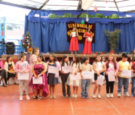 Ceremonia de reconocimiento 2025 Svg+xml,%3Csvg%20xmlns%3D%22http%3A%2F%2Fwww.w3