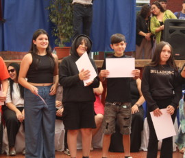 Ceremonia de reconocimiento 2025 Svg+xml,%3Csvg%20xmlns%3D%22http%3A%2F%2Fwww.w3